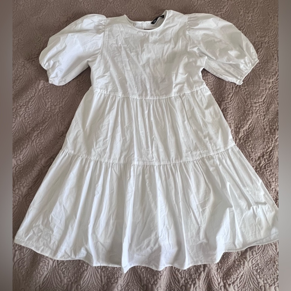 Zara White Puff Sleeve Dress with Open Back